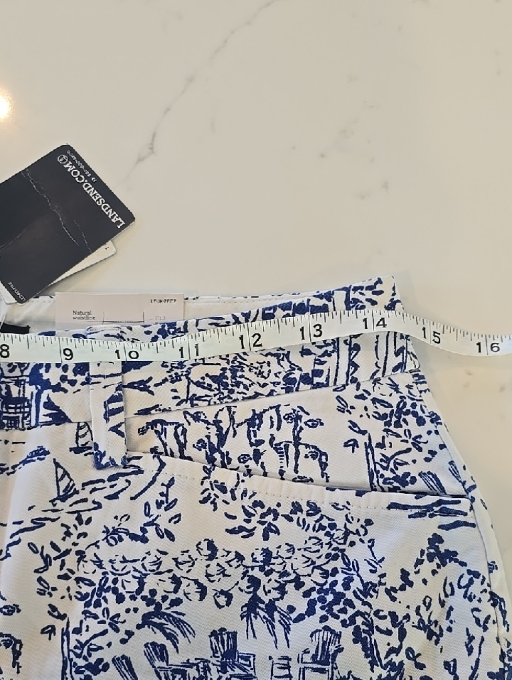 Lands' End Blue White Resort River Beach Print Mid Rise Capri Pants Size 2 - Picture 12 of 14